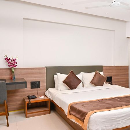 Regenta Inn Palacio De Goa, Panjim Панаджи Екстериор снимка
