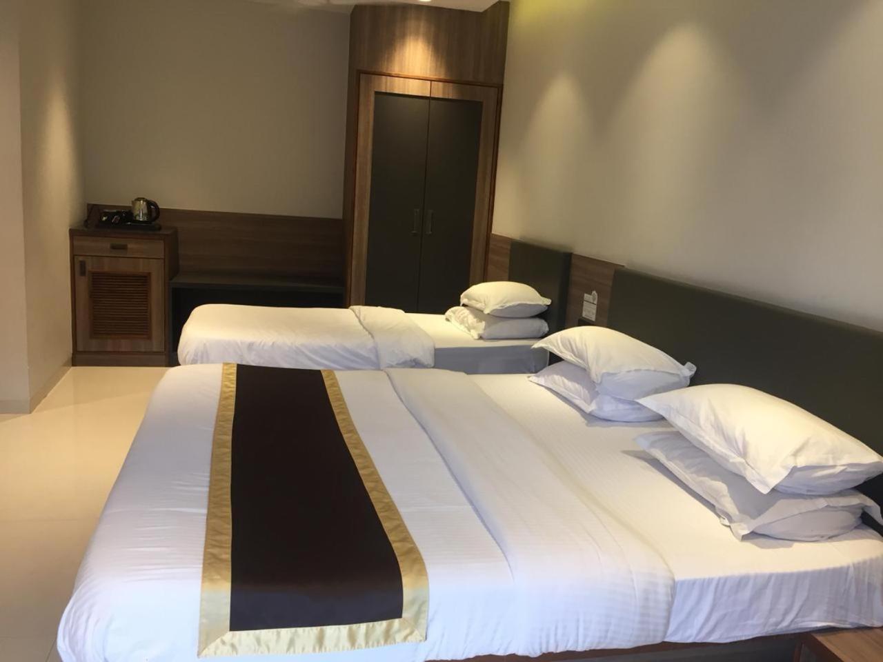 Regenta Inn Palacio De Goa, Panjim Панаджи Екстериор снимка