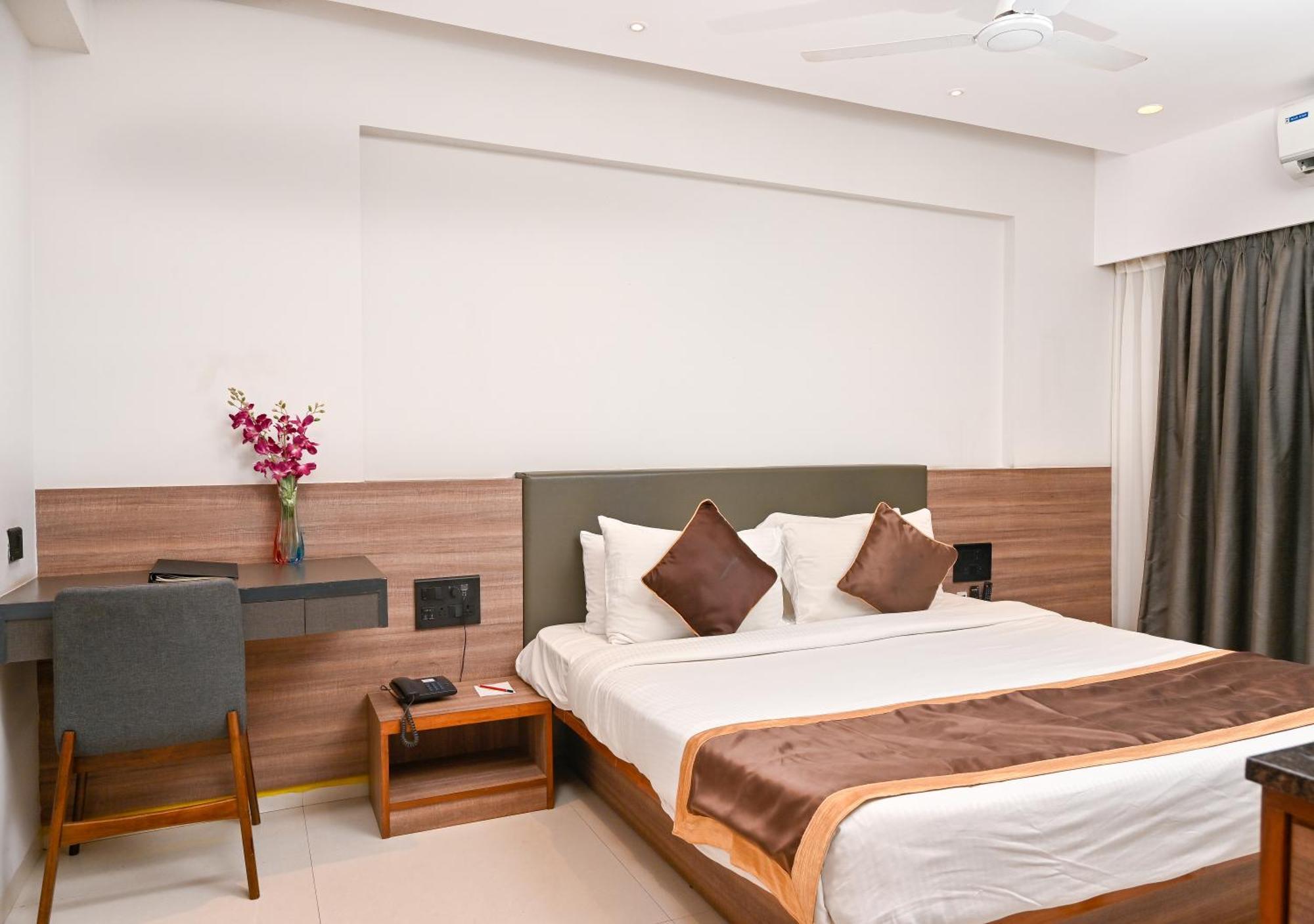 Regenta Inn Palacio De Goa, Panjim Панаджи Екстериор снимка