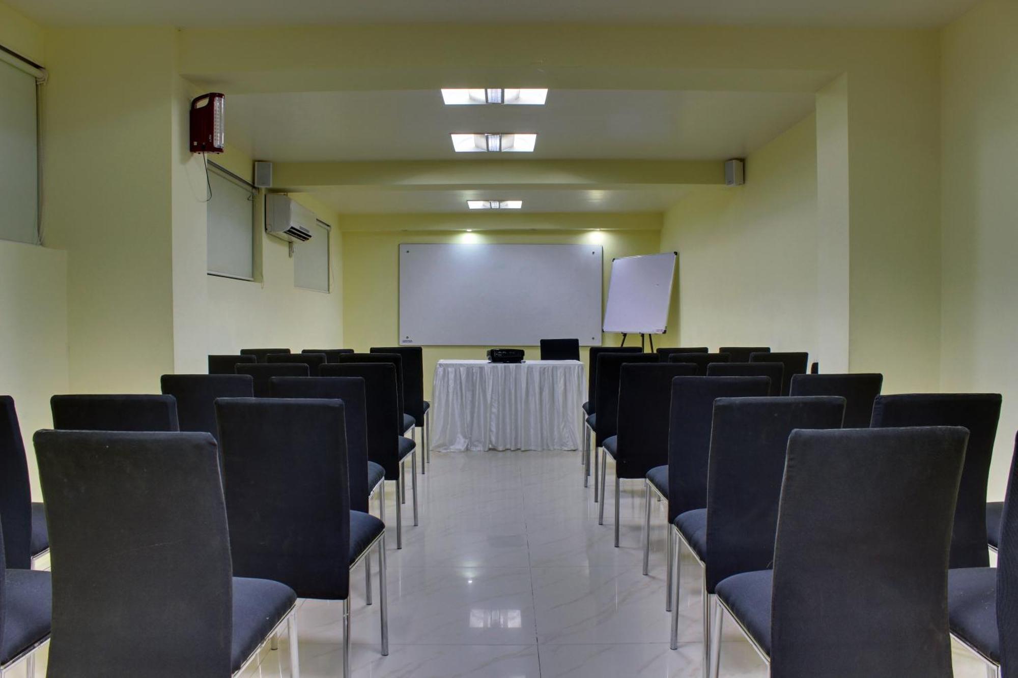 Regenta Inn Palacio De Goa, Panjim Панаджи Екстериор снимка
